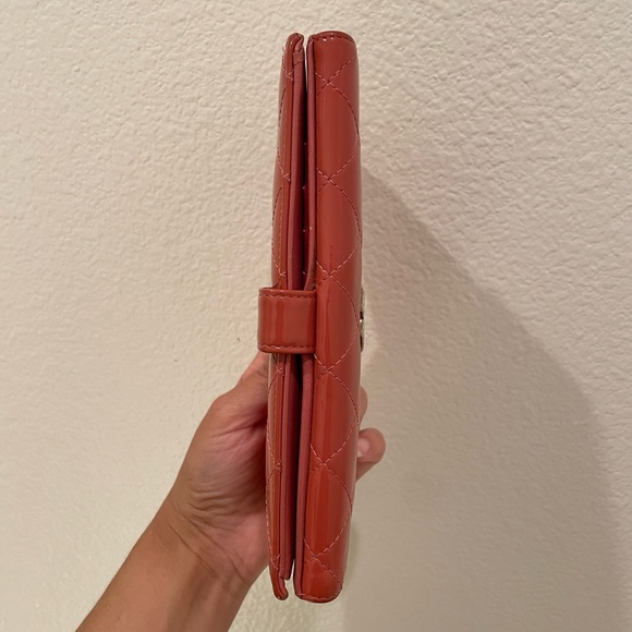 Chanel Patent Leather Puffy Snap Wallet - Picture 13 of 16